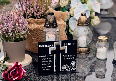 Podstawka pod znicz z wkładanym krzyżem z efektem 3D